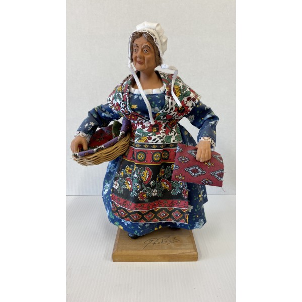 Vendeuse de tissu -SANTON HABILLE Vendeuse de tissu -SANTON HABILLE