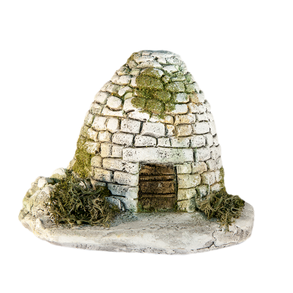 Round dry-stone shepherd's hut (effect of perspective)